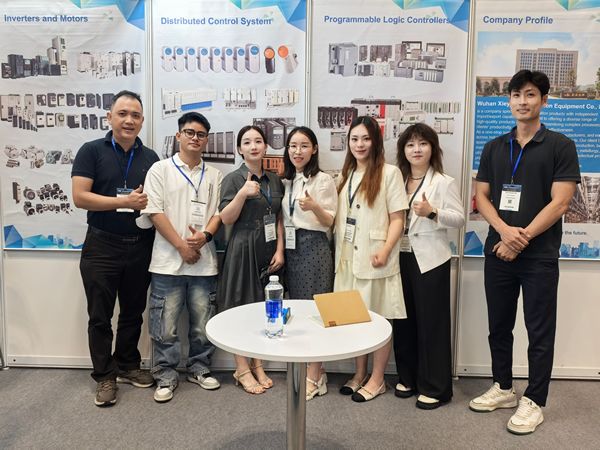 中欧zoty体育,zoty中欧体育2025年越南展会合影
